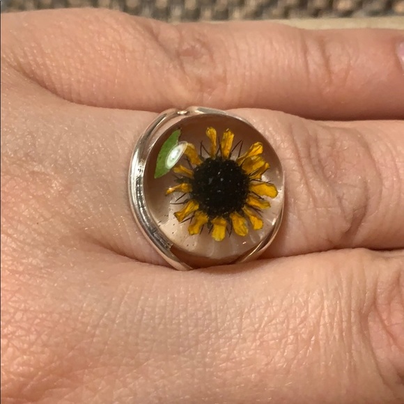 💥SOLD💥Encapsulated  🌻 925 sterling silver Ring - Picture 4 of 4